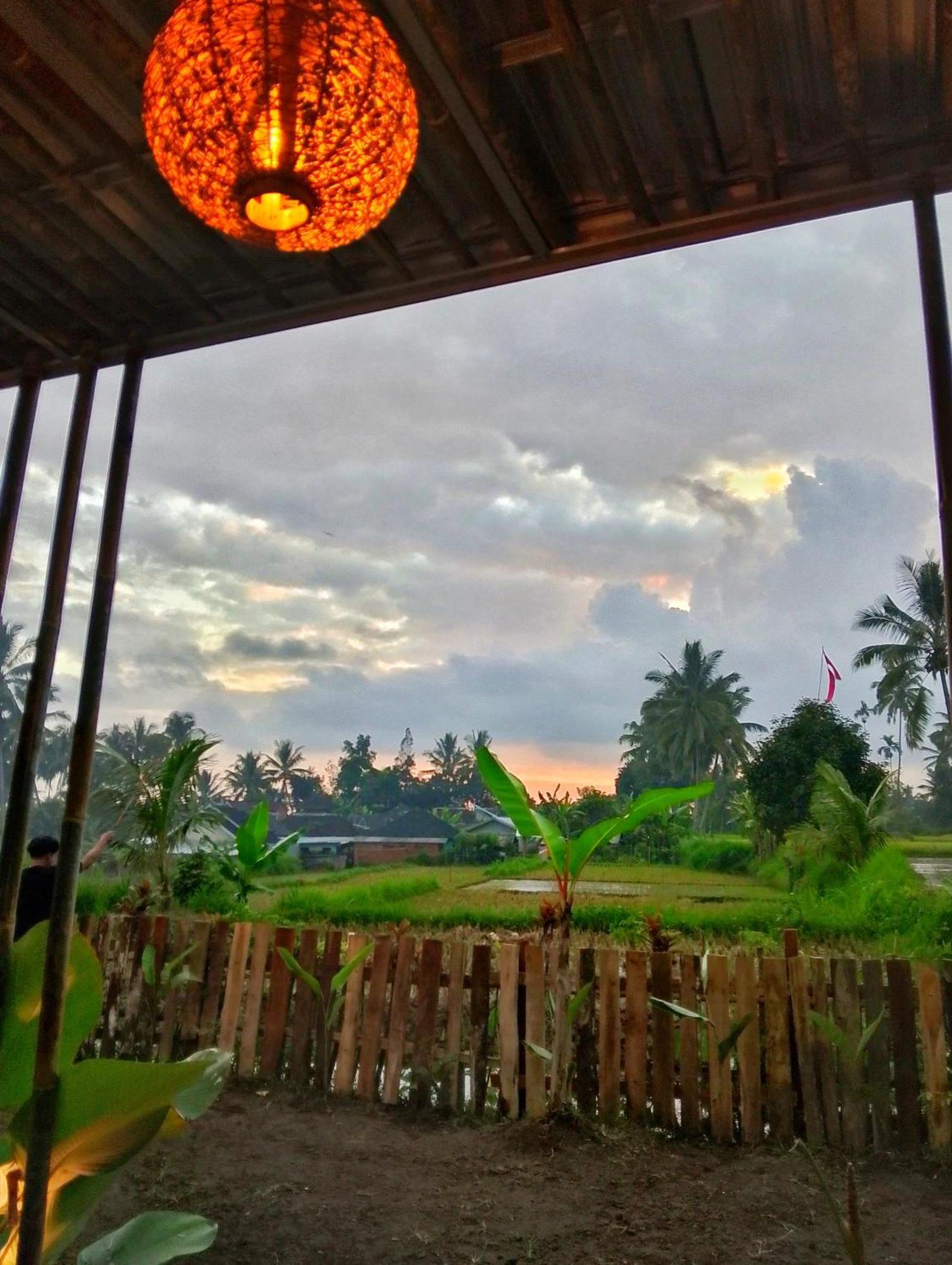 Alfarizi Homestay Tetebatu Bagian luar foto
