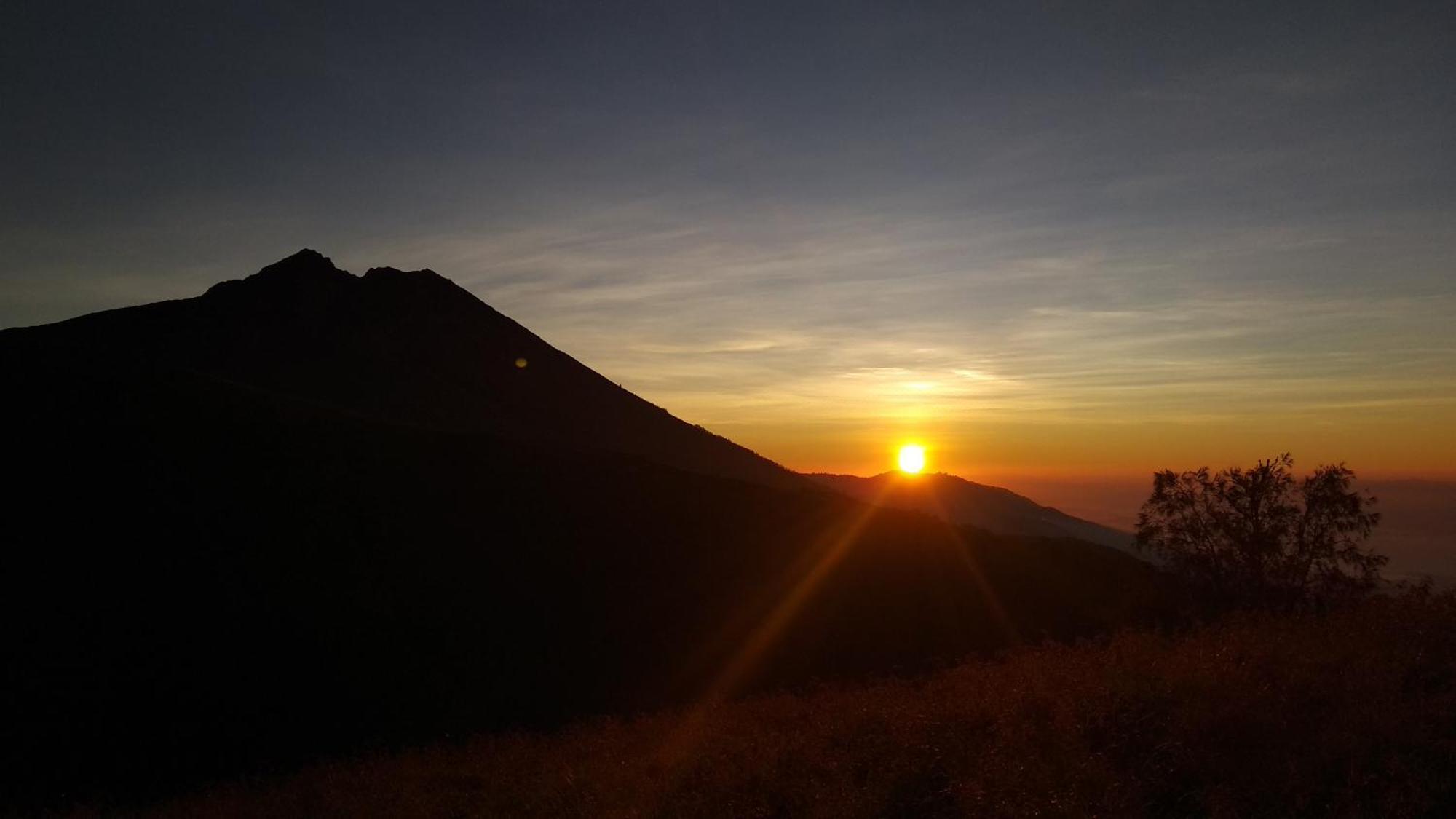 Alfarizi Homestay Tetebatu Bagian luar foto