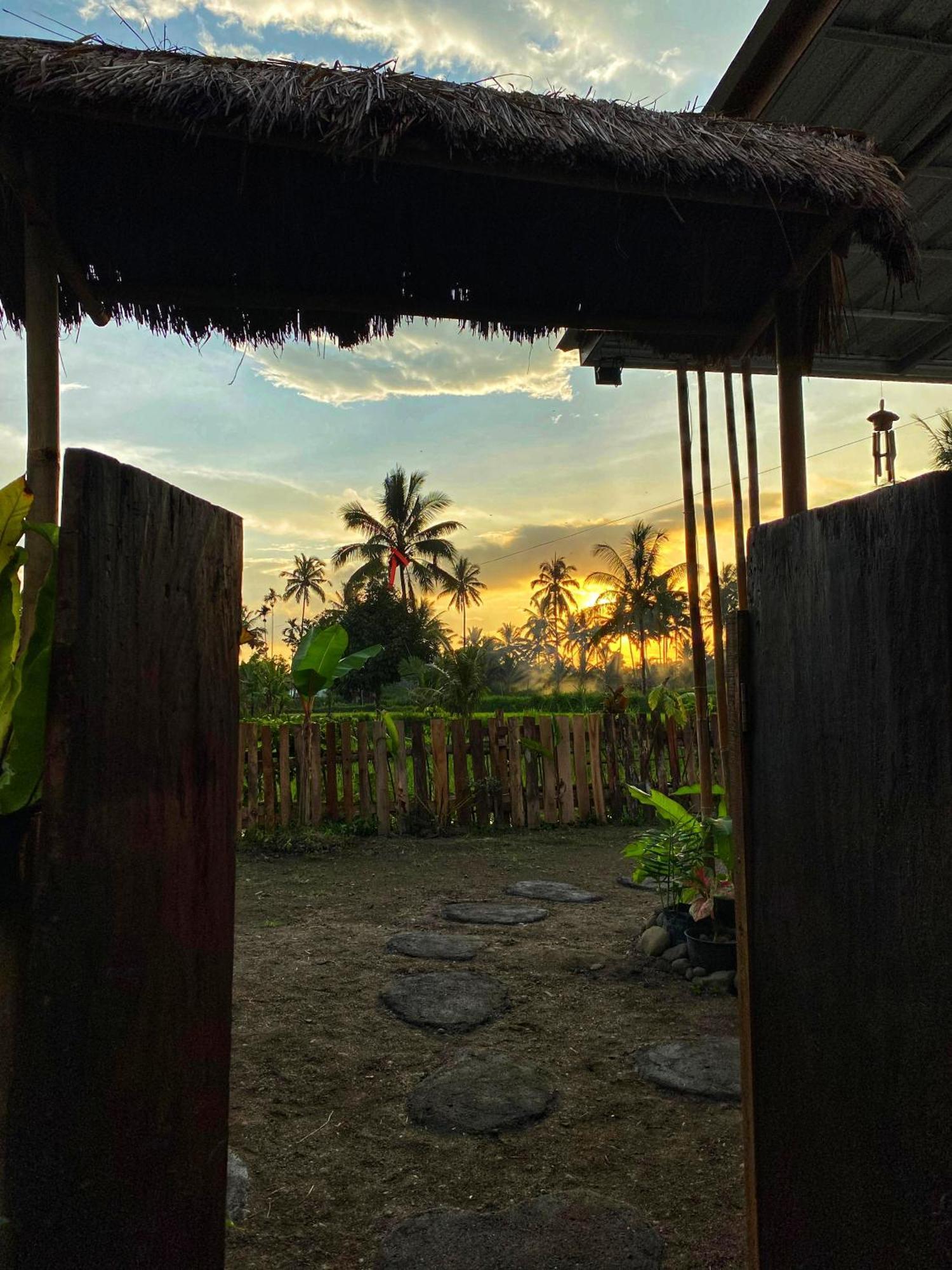 Alfarizi Homestay Tetebatu Bagian luar foto